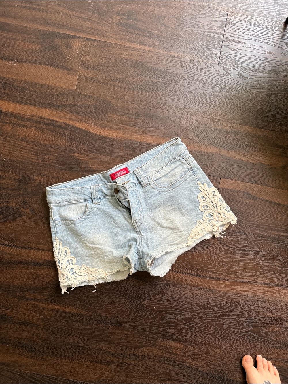Forever 21 Light Wash Denim Lace Trim Women's Shorts